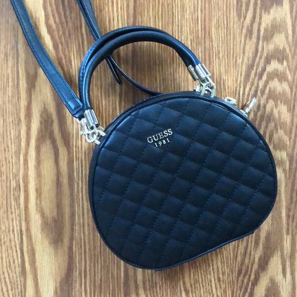 guess jeans sweatshirt